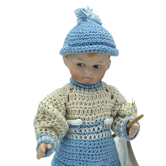 Porcelain Buster Doll Patricia Loveless Porcelain Valuable Home Décor Display - Picture 3 of 15